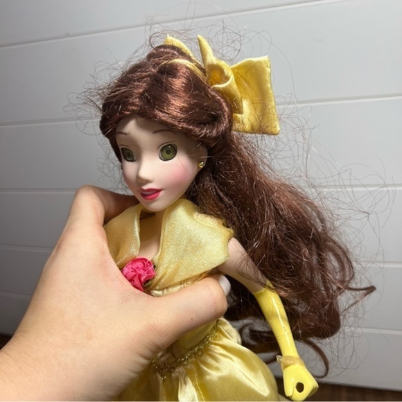 Porcelain Beauty and the Beast Belle doll - Picture 9 of 10